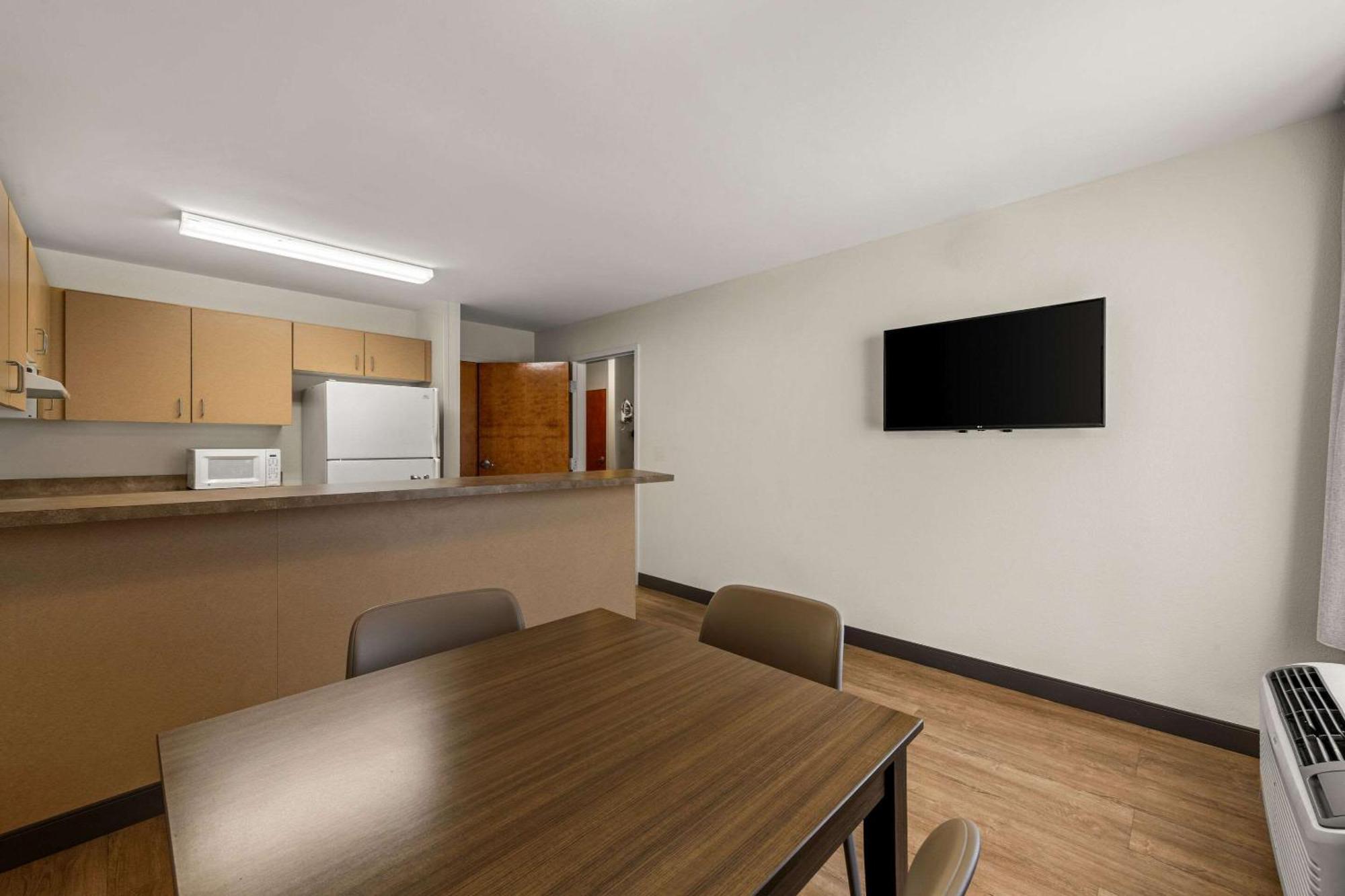 Hotel Quality & - Charlotte