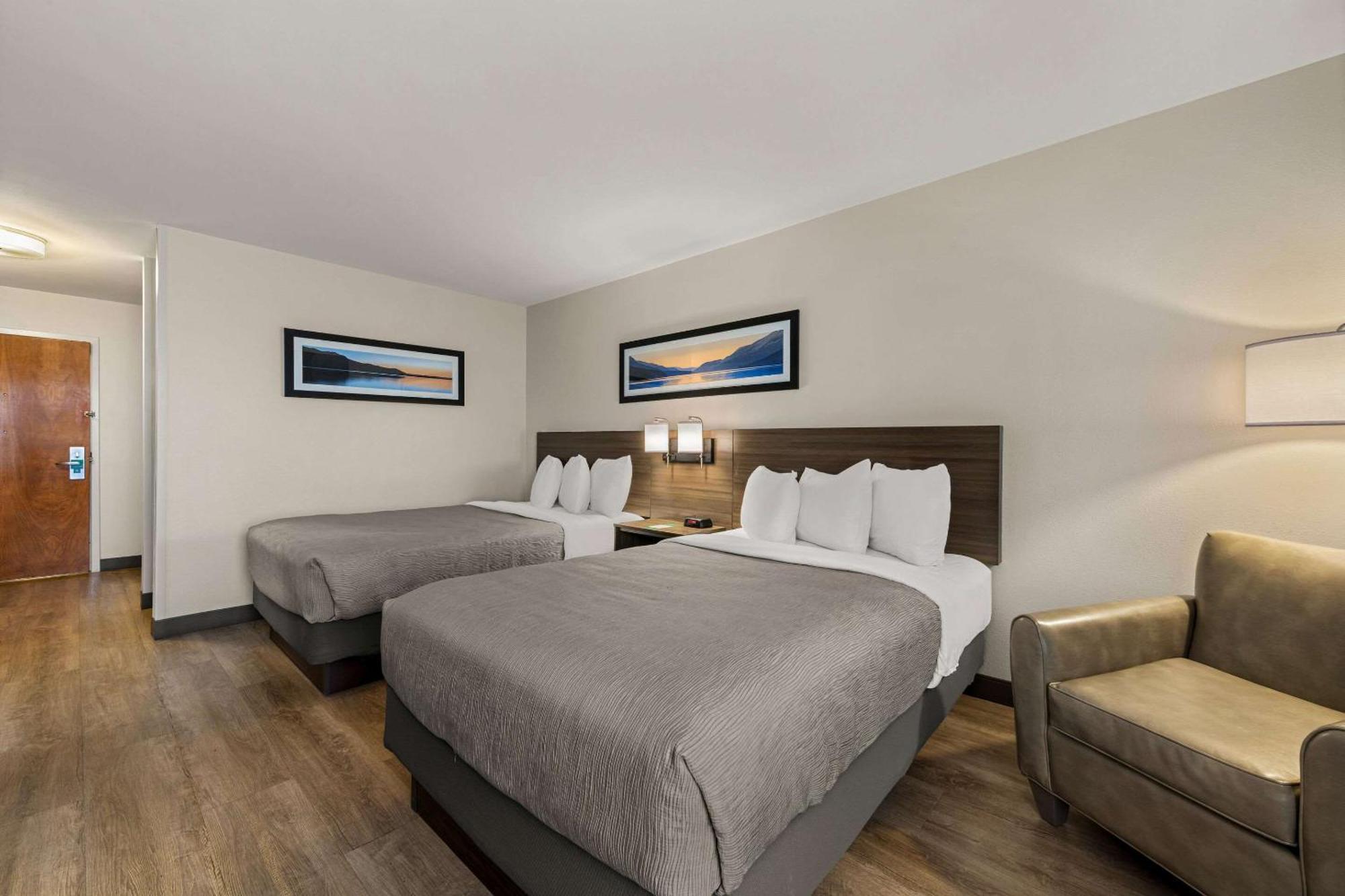 Hotel Quality & - Charlotte 3*